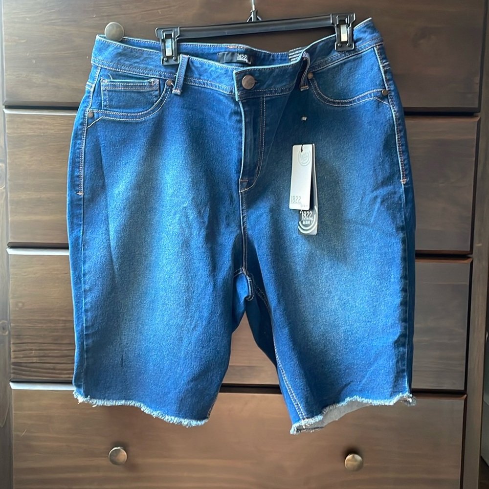 1822 Bermuda Shorts Size 20W